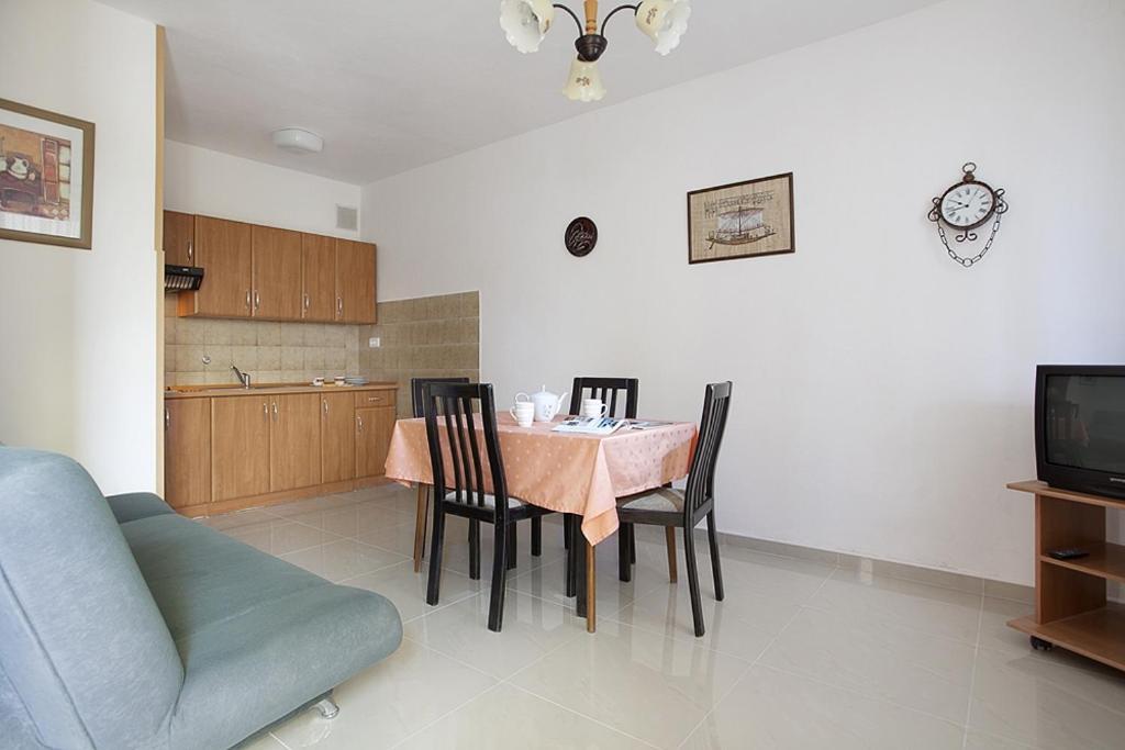 Apartments With A Parking Space Rabac, Labin - 7622 Luaran gambar