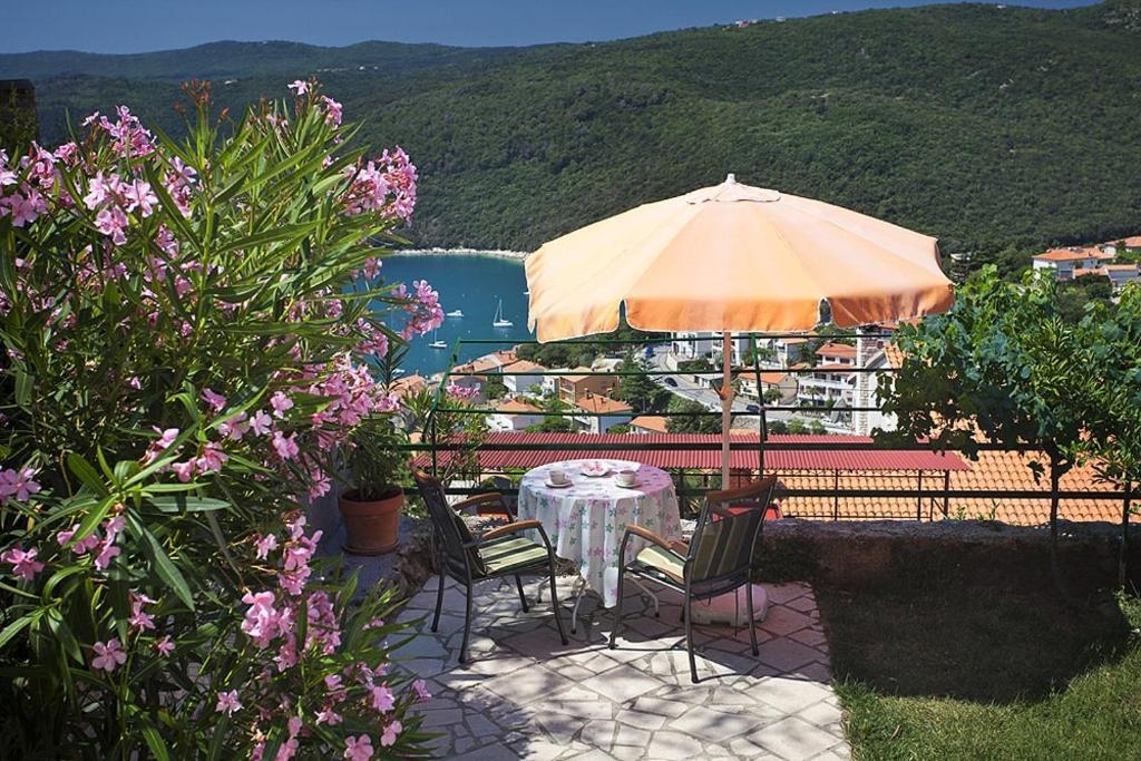 Apartments With A Parking Space Rabac, Labin - 7622 Luaran gambar