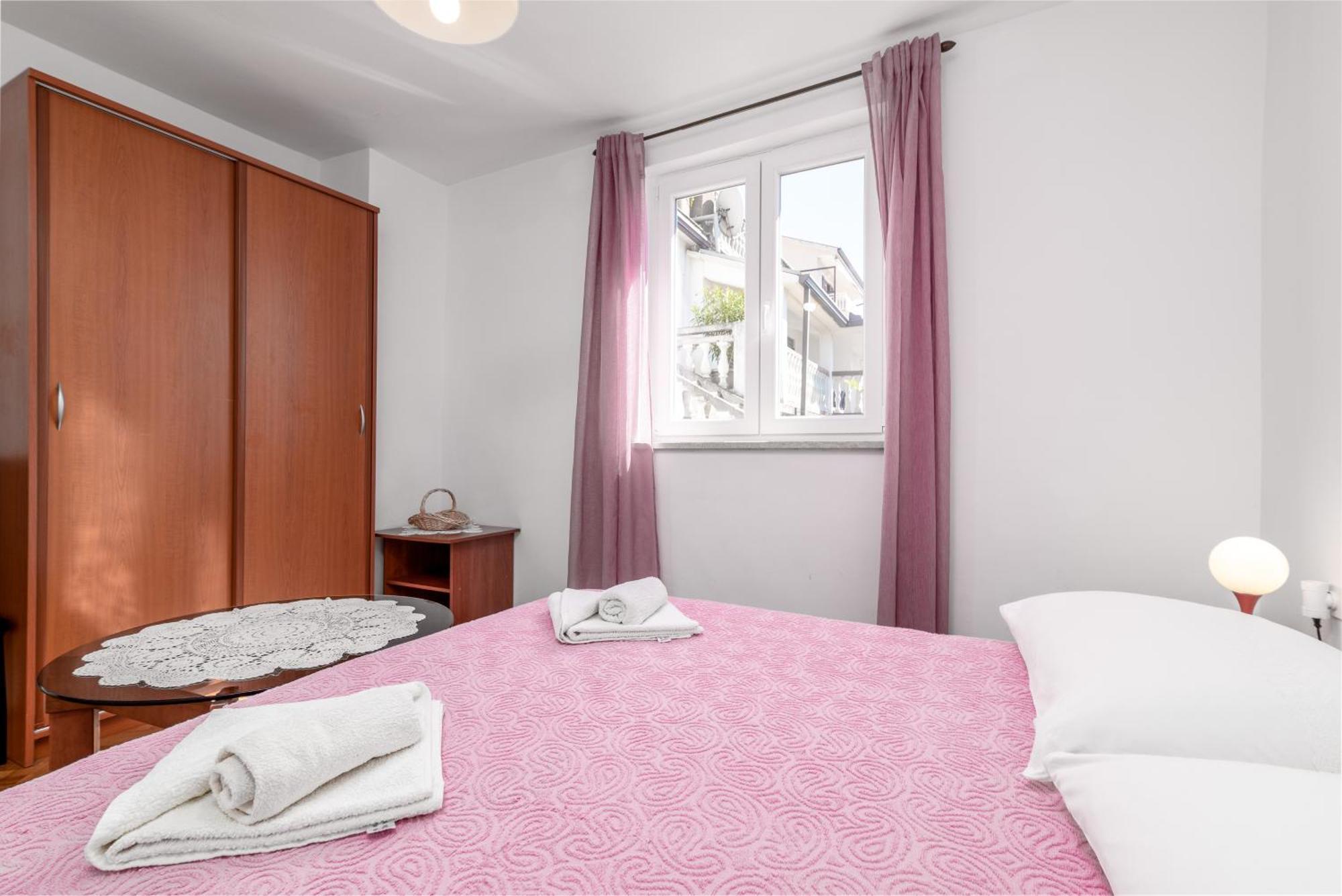 Apartments With A Parking Space Rabac, Labin - 7622 Bilik gambar